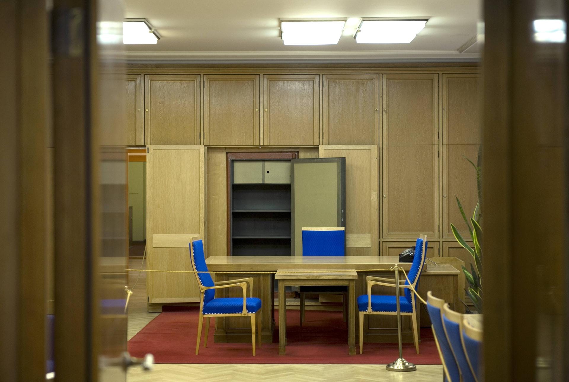 Das Büro von Erich Mielke, dem Minister für Staatssicherheit: Es kann heute im Stasimuseum in Lichtenberg besichtigt werden.