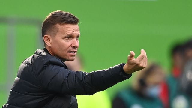 Jesse Marsch gestikuliert