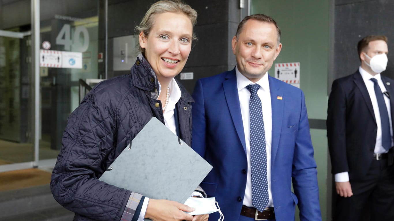 Das Spitzenduo der AfD zur Bundestagswahl 2021: Alice Weidel und der Sachse Tino Chrupalla. Vier Jahre zuvor trat Weidel mit Alexander Gauland an.