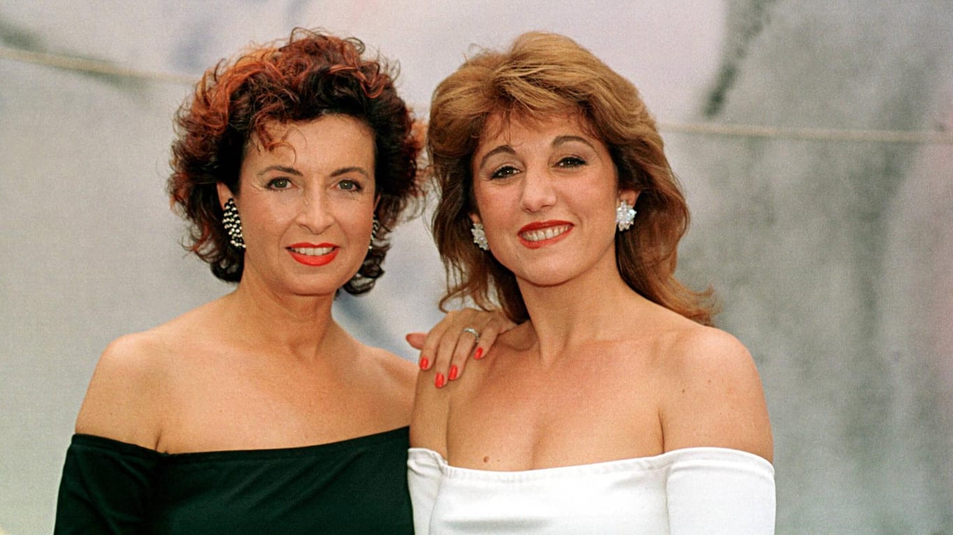 Maria Mendiola und Mayte Mateus um 1999.