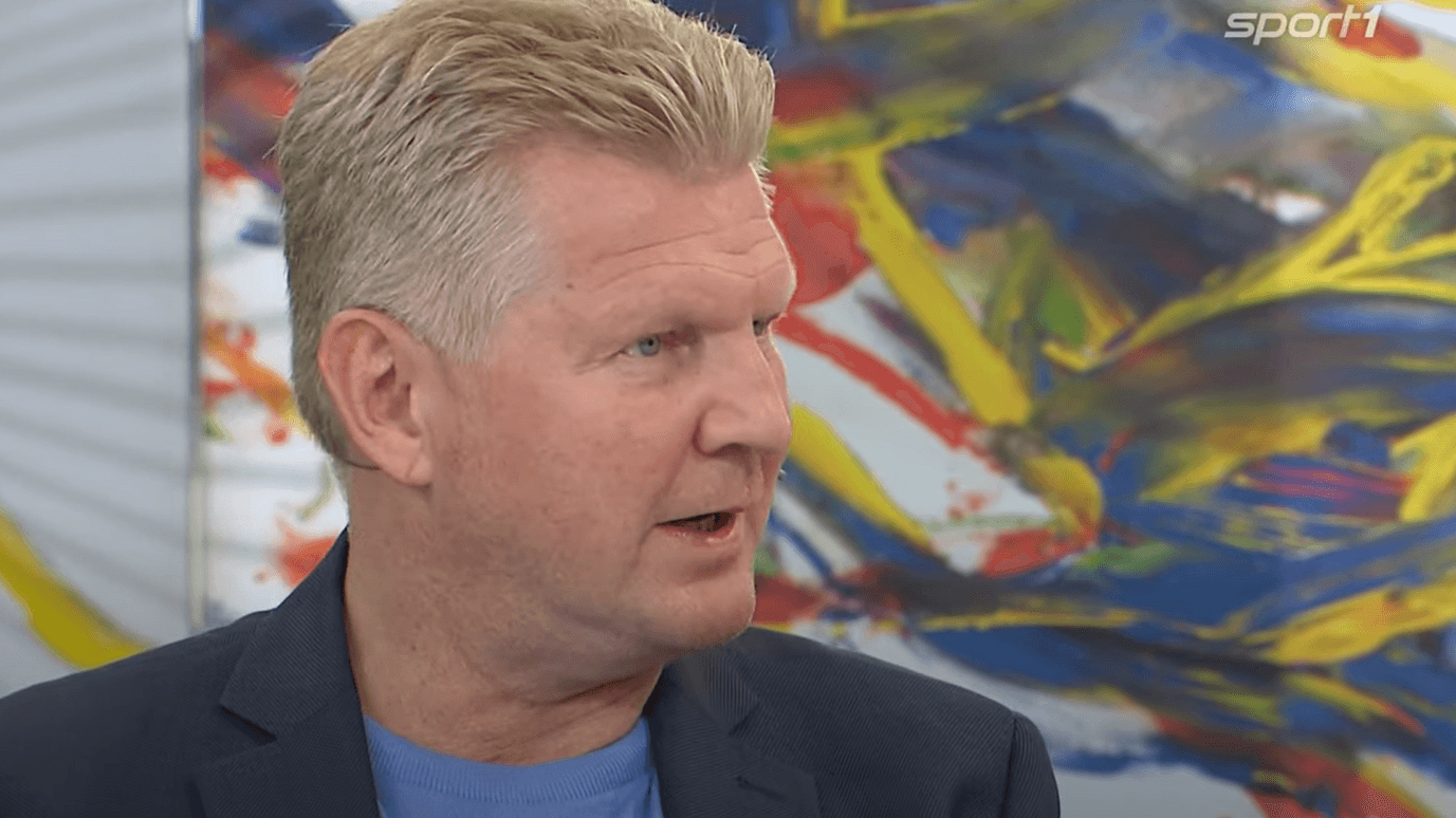 t-online-Kolumnist Stefan Effenberg: Im "Doppelpass" von Sport 1 diskutierte die Bundesliga-Legende über die neusten Entwicklungen des FC Bayern München. t-online-Kolumnist Stefan Effenberg: Im "Doppelpass" von Sport 1 diskutierte die Bundesliga-Legende über die neusten Entwicklungen des FC Bayern München.