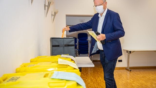 Kommunalwahlen Niedersachsen - Stimmabgabe Weil Kommunalwahlen Niedersachsen - Stimmabgabe Weil