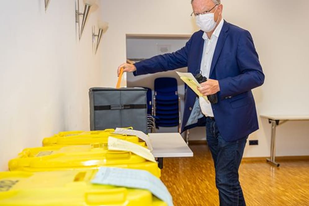 Kommunalwahlen Niedersachsen - Stimmabgabe Weil