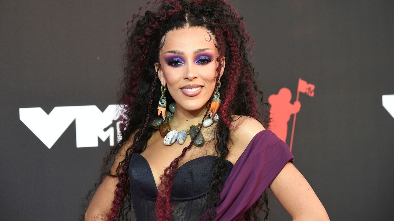 Doja Cat bei den MTV Video Music Awards im New Yorker Barclays Center. Doja Cat bei den MTV Video Music Awards im New Yorker Barclays Center.