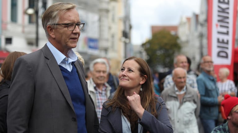 Linke-Spitzenkandidaten Dietmar Bartsch und Janine Wissler im Wahlkampf: In den jüngsten Umfragen liegt ihre Partei bei nur sechs Prozent Zustimmung.