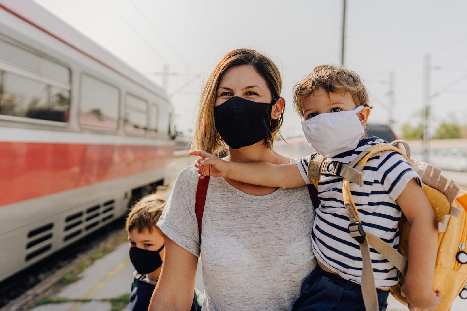 Zugfahrt: Die Bahn bietet bei Aldi Sonder-Tickets an.