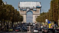 Frankreich: Triumphbogen wird verhüllt
