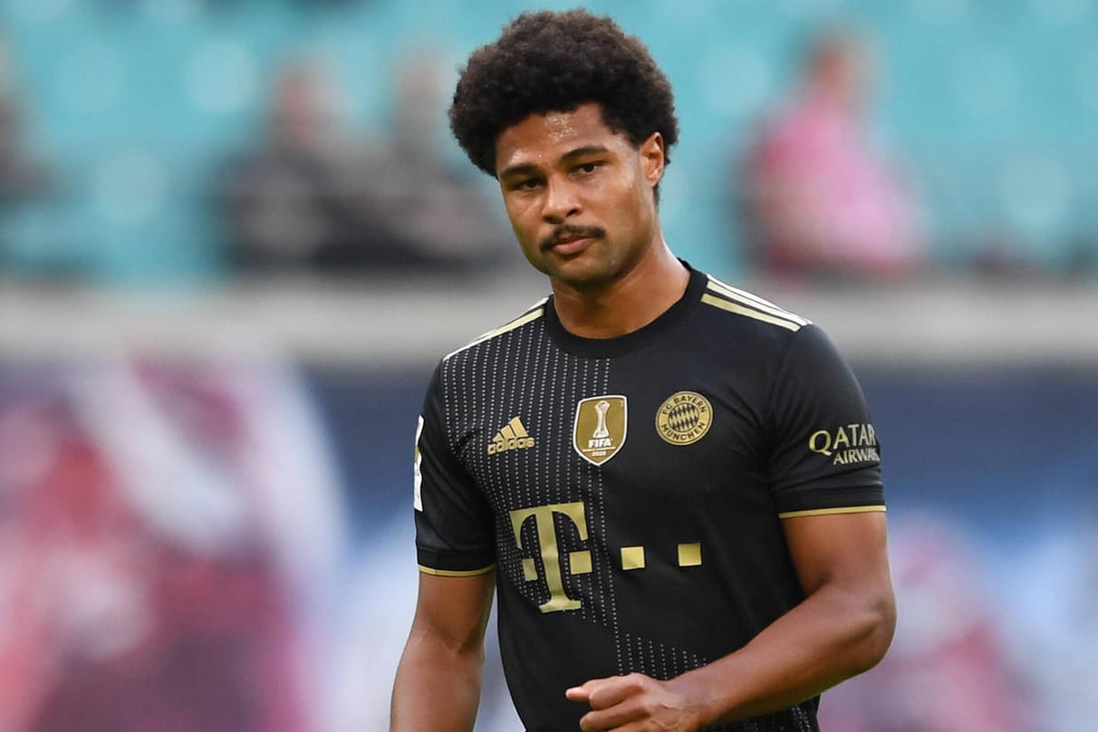 Serge Gnabry: Der Bayern-Star hat sich laut Nagelsmann einen "Hexenschuss" zugezogen.