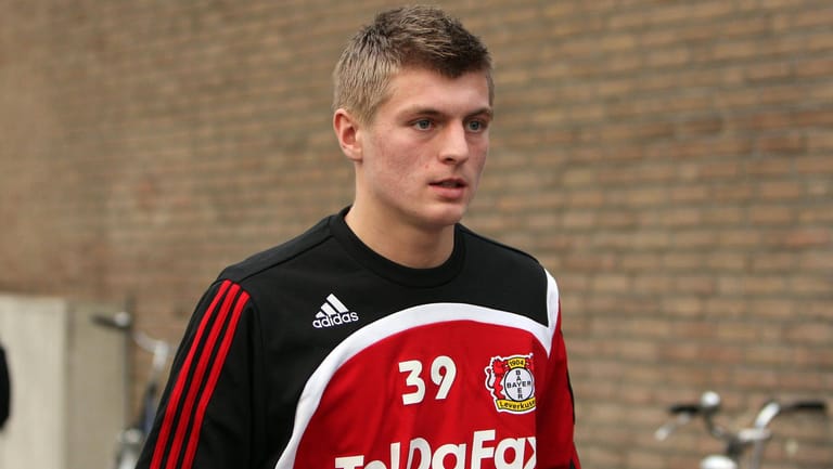Toni Kroos im Jahr 2009: Bis Juni 2010 spielte er für die Werkself, ehe er zu Bayern München wechselte.