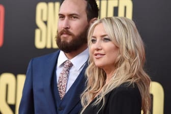 Danny Fujikawa und Kate Hudson.