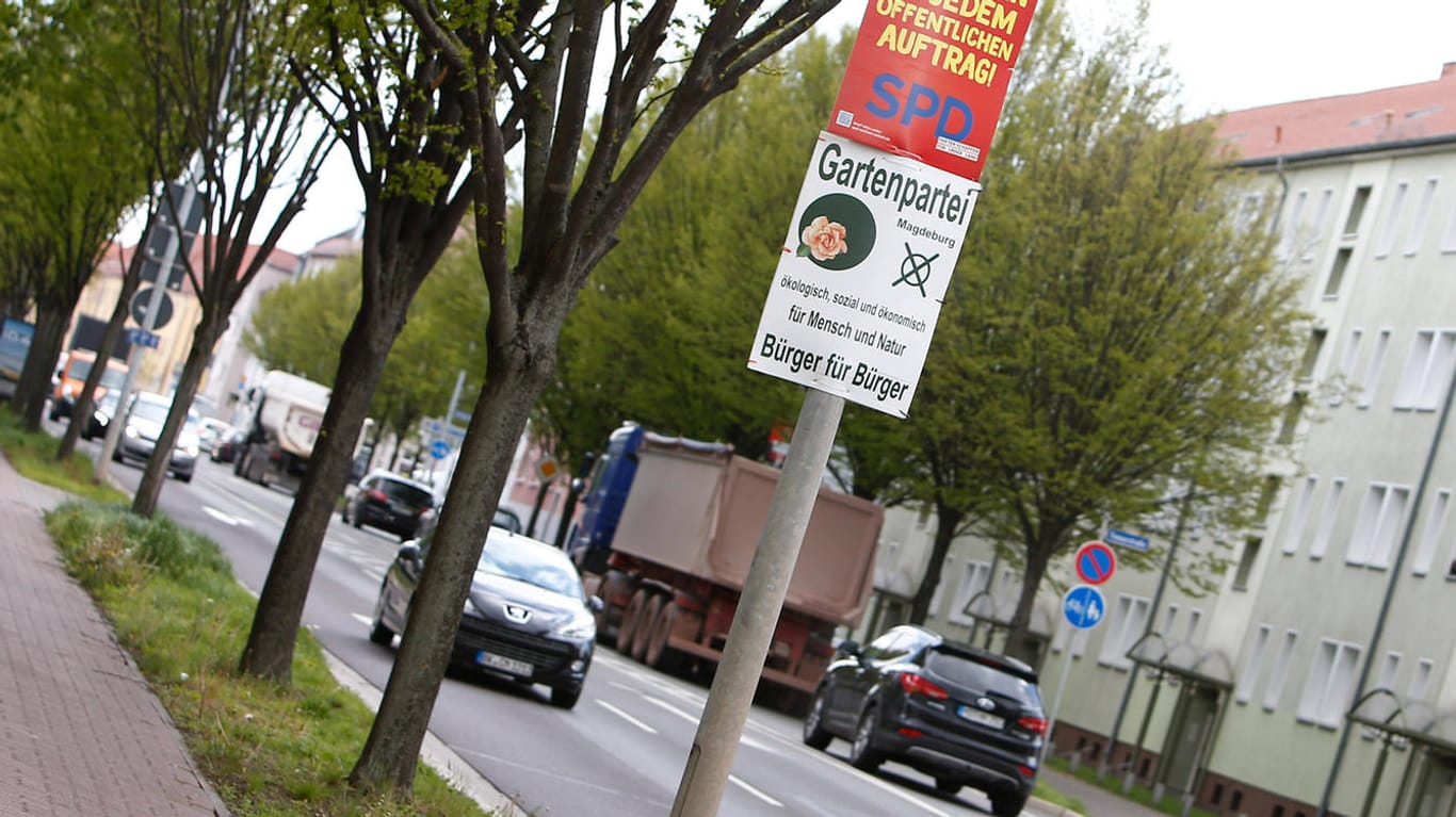 Ein Plakat der Gartenpartei: Neben den etablierten Parteien stehen bei der Bundestagswahl auch Kleinparteien auf dem Wahlzettel.