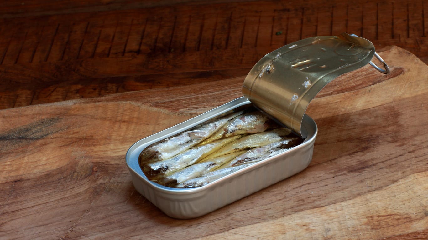 Canned fish: Is the fish affected by the canning process?
