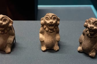 Affen aus Keramik aus Mexiko (Symbolbild): Ähnliche Artefakte stehen in München nun zum Verkauf. Das Land Mexiko will das verhindern.