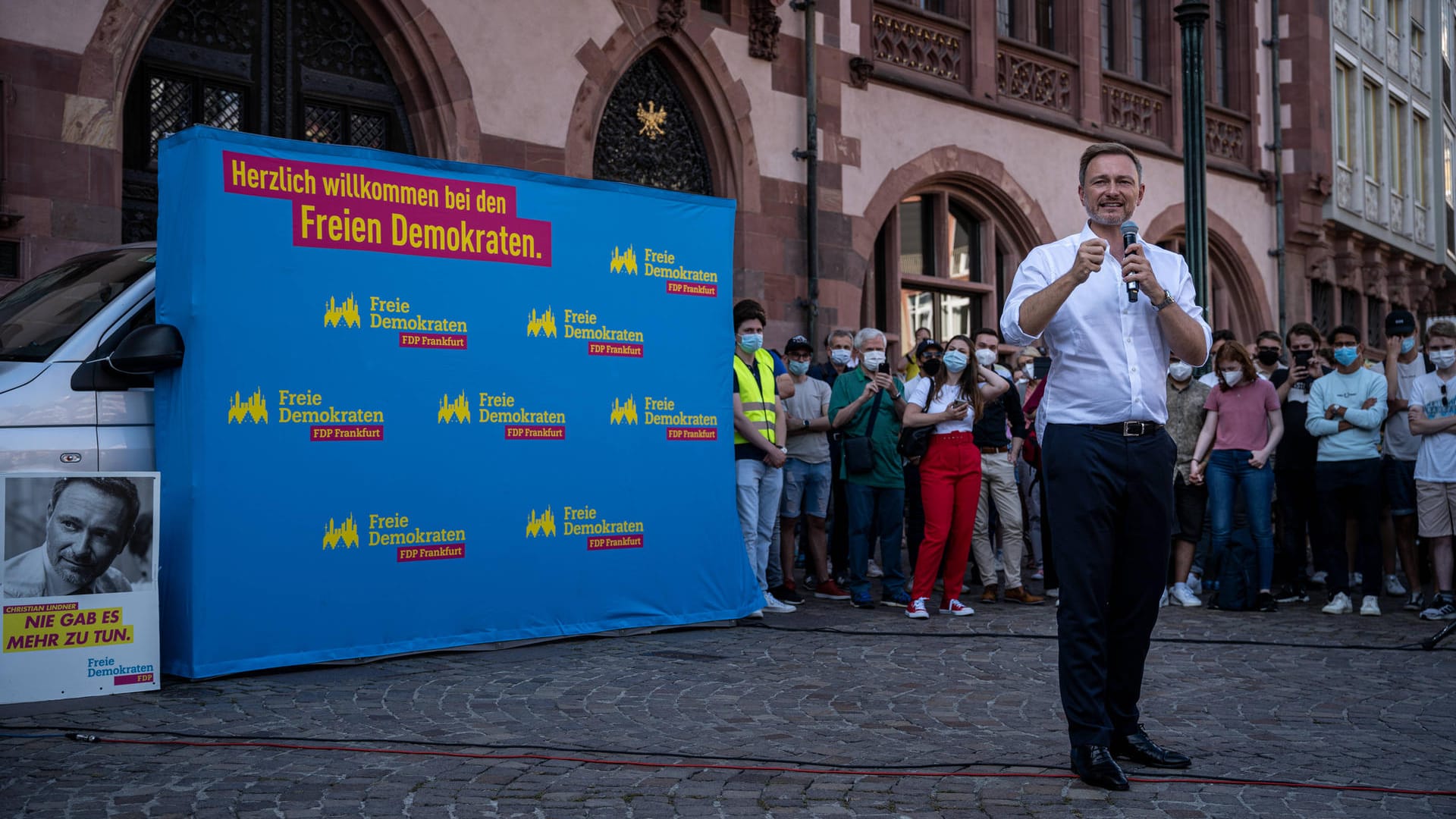Lindner in Frankfurt beim Wahlkampf: "Olaf Scholz müsste in diesem Szenario der Öffentlichkeit erklären, dass er die Linkspartei überhaupt als Koalitionspartner in Erwägung zieht."