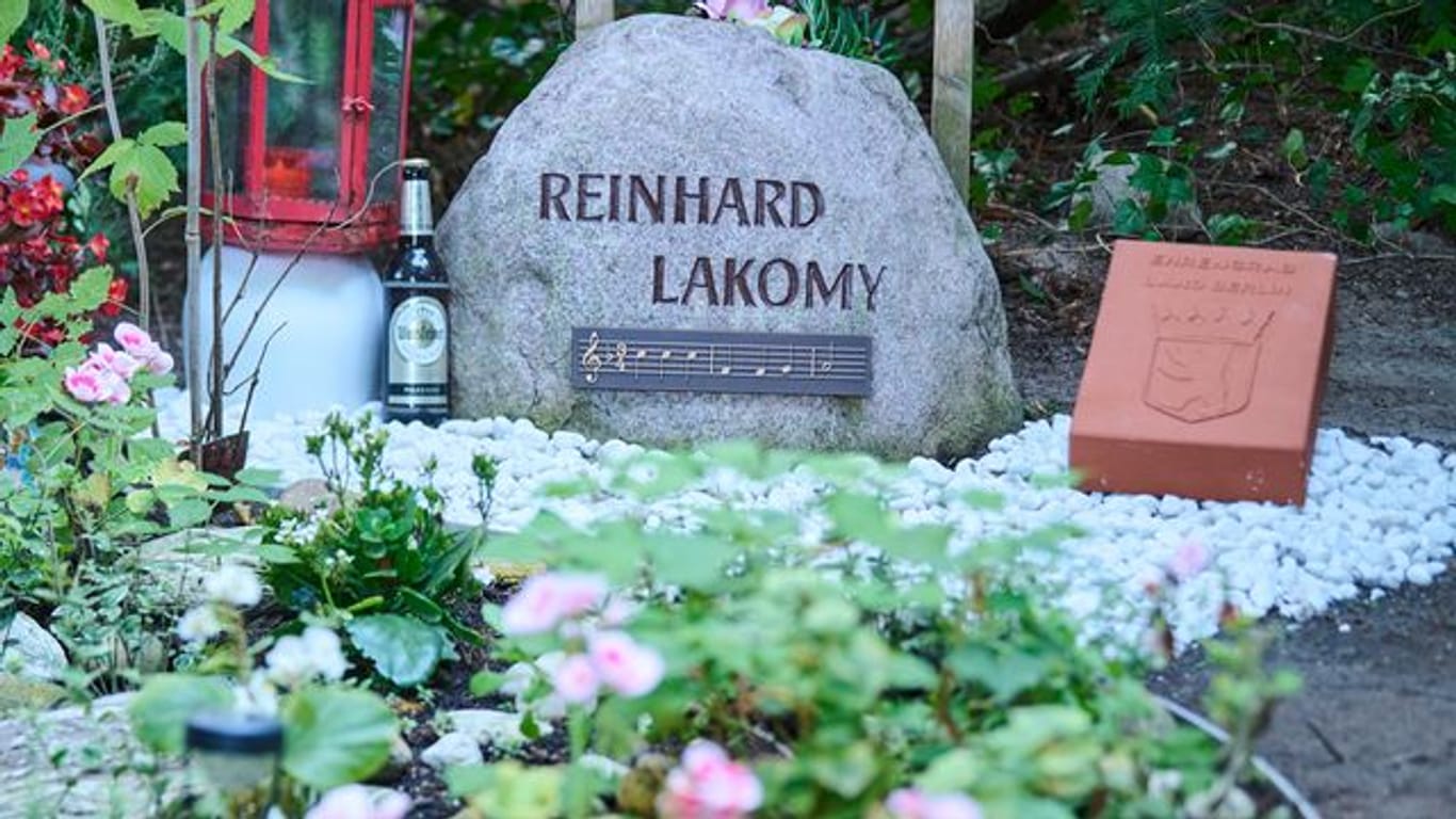 Der Musiker Reinhard Lakomy bekommt ein Ehrengrab