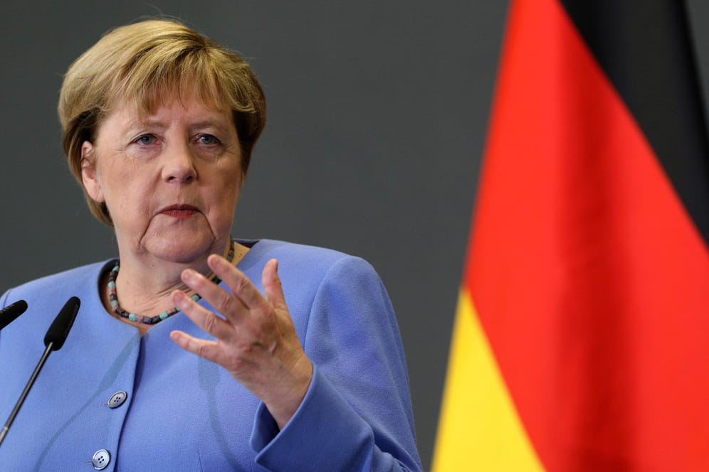 Angela Merkel zu Besuch im Westbalkan: Die Kanzlerin bedauert, dass der EU-Beitrittsprozess von Albanien und Nordmazedonien stockt.