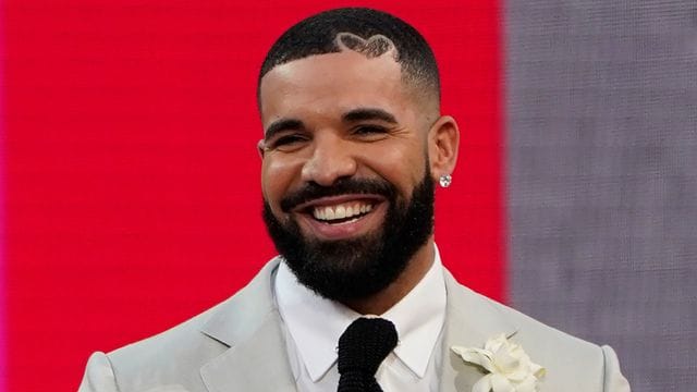 Drake, Rapper und R&B-Sänger, ist einsame spitze.