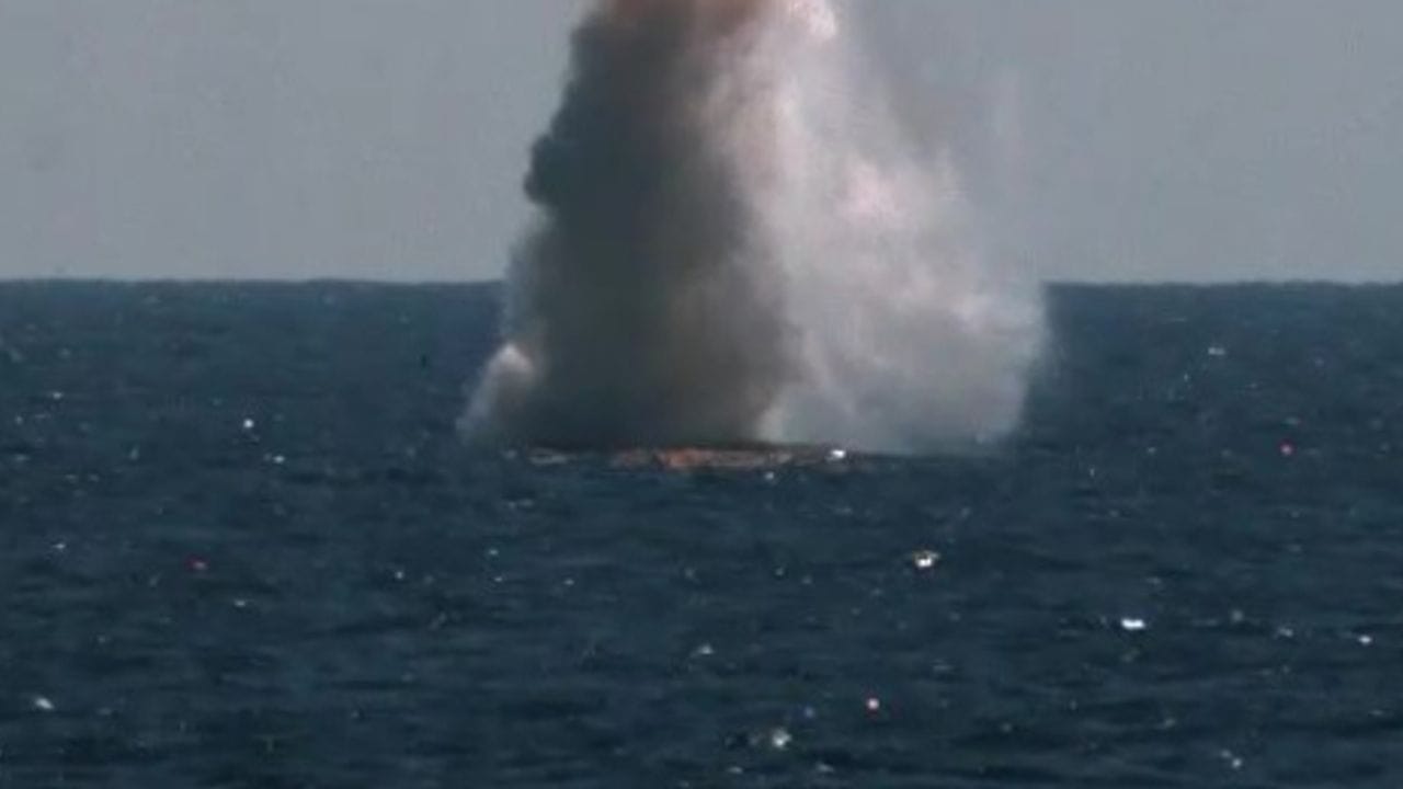 Südkoreas U-Boot-gestützte ballistische Rakete (SLBM) aus eigener Produktion wird von dem 3.