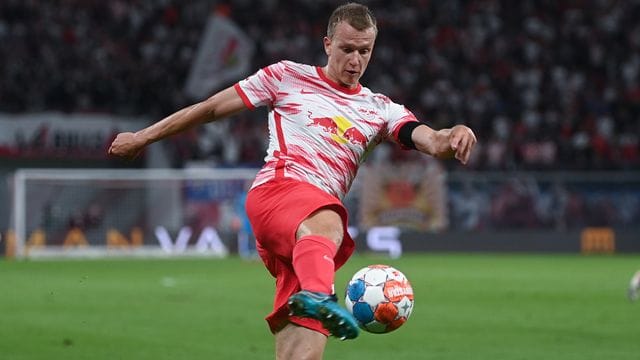 Steht in der Leipziger Startelf: Lukas Klostermann. Steht in der Leipziger Startelf: Lukas Klostermann.