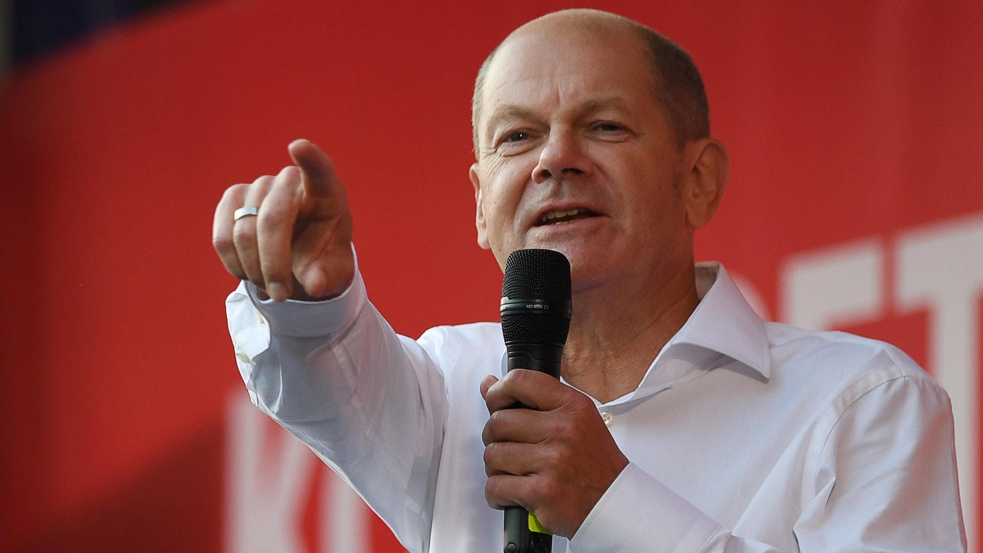 SPD-Kanzlerkandidat Olaf Scholz: Im den Umfragen bleibt seine Partei stark. SPD-Kanzlerkandidat Olaf Scholz: Im den Umfragen bleibt seine Partei stark.