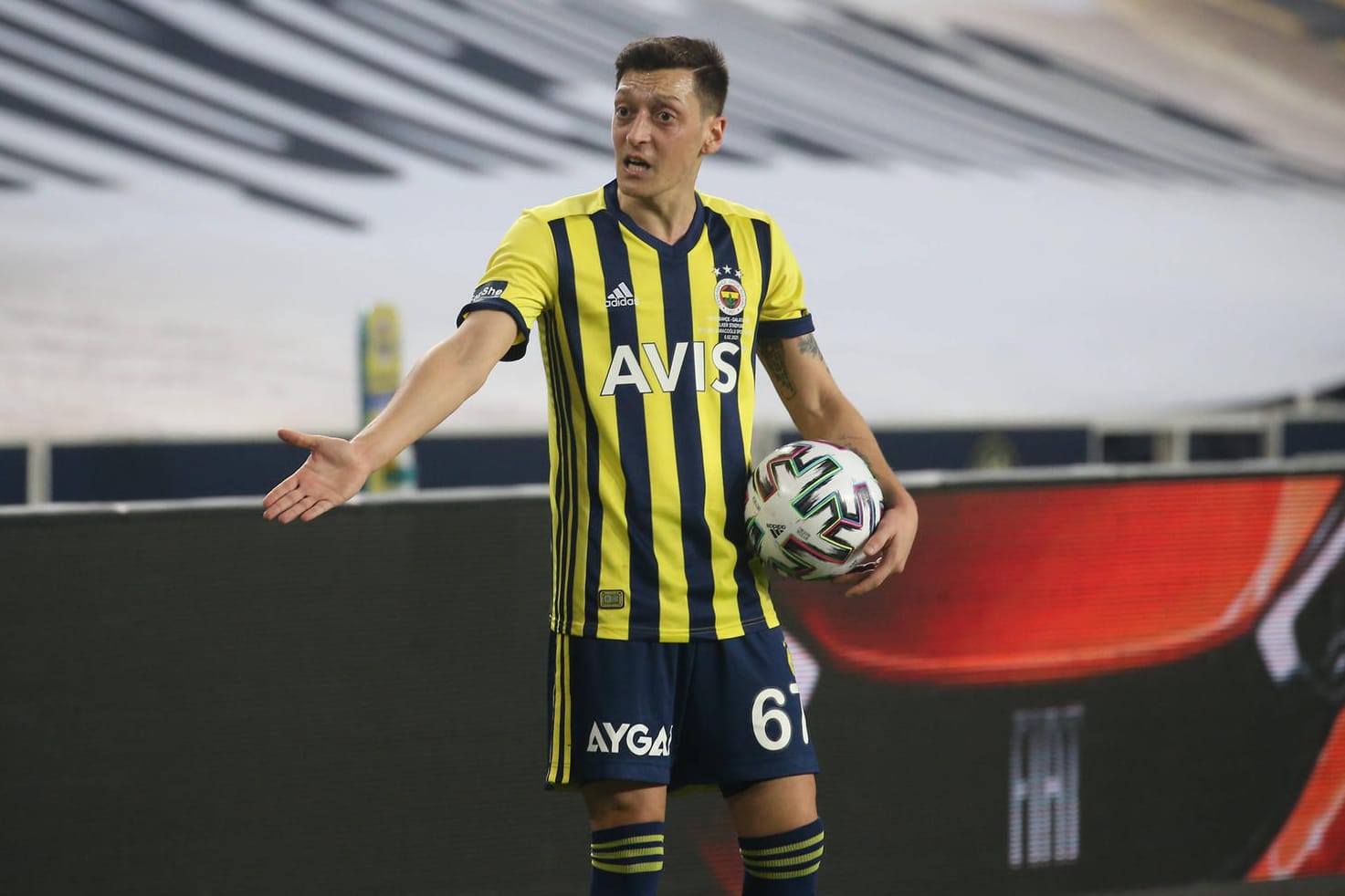 Mesut Ozil: Der gebürtige Gelsenkirchener spielt seit Januar 2021 für Fenerbahce.