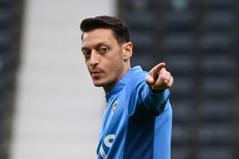 Gegen Eintracht Frankfurt in der Startelf von Fenerbahce Istanbul: Mesut Özil.