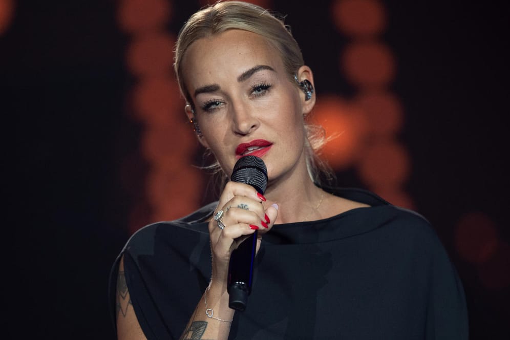 Sarah Connor: Die Musikerin hat ein Lied über das Thema Depressionen geschrieben.