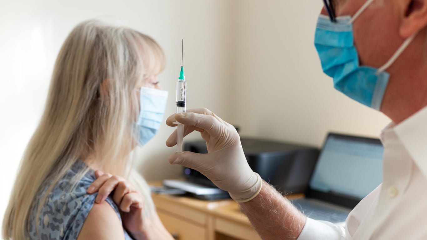 Impfung: Der Piks gegen Grippe könnte in diesem Jahr weniger wirksam sein.