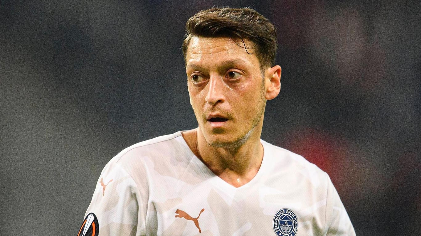 Mesut Özil: Der frühere DFB-Nationalspieler hat Jürgen Todenhöfer seine Stimme bei der Bundestagswahl zugesagt.