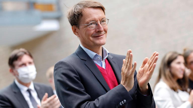 Karl Lauterbach: Der SPD-Gesundheitsexperte warnte vor der Bundestagswahl vor einem schwierigen Corona-Herbst.