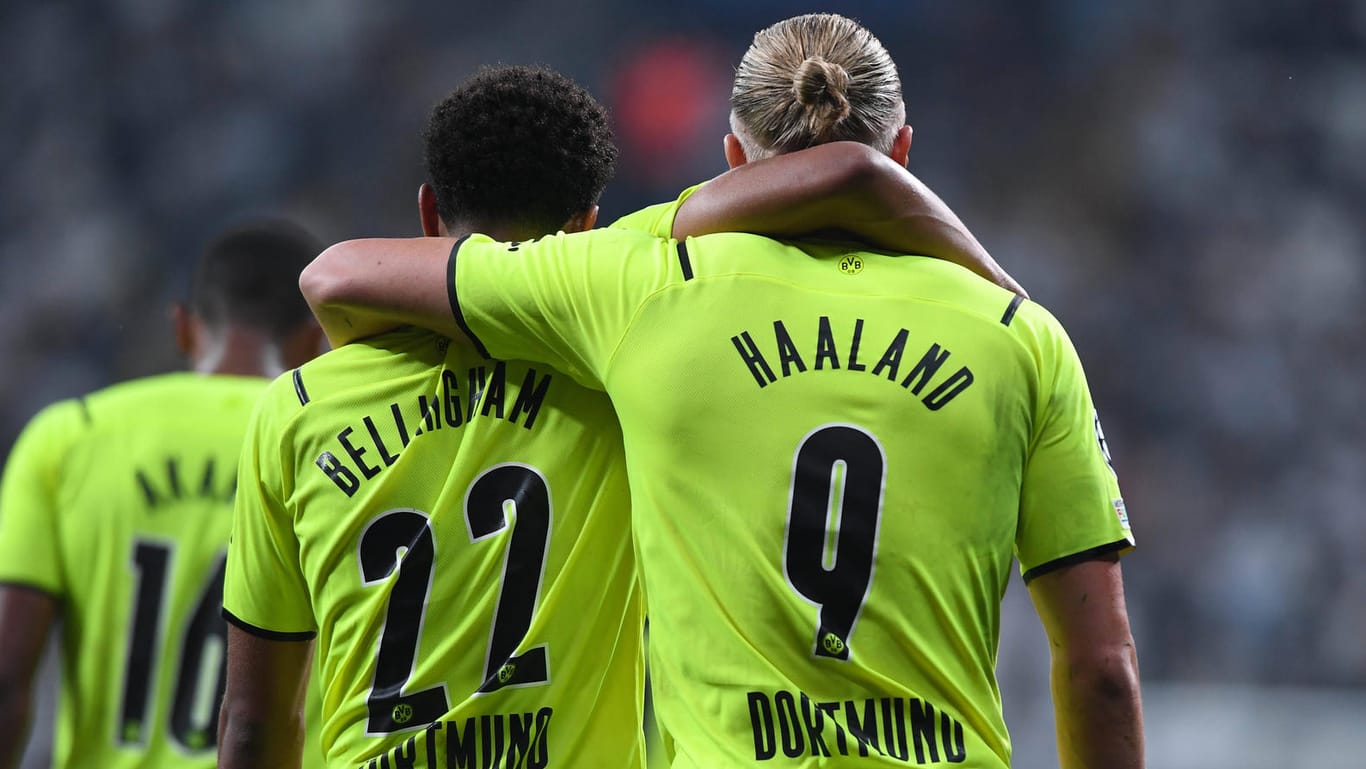 Jude Bellingham und Erling Haaland (r.): Die zwei Profis verhelfen dem BVB zu Top-Leistungen.