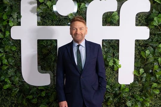 Mit dem Nordirland-Drama "Belfast" hat Kenneth Branagh das Publikum begeistert.