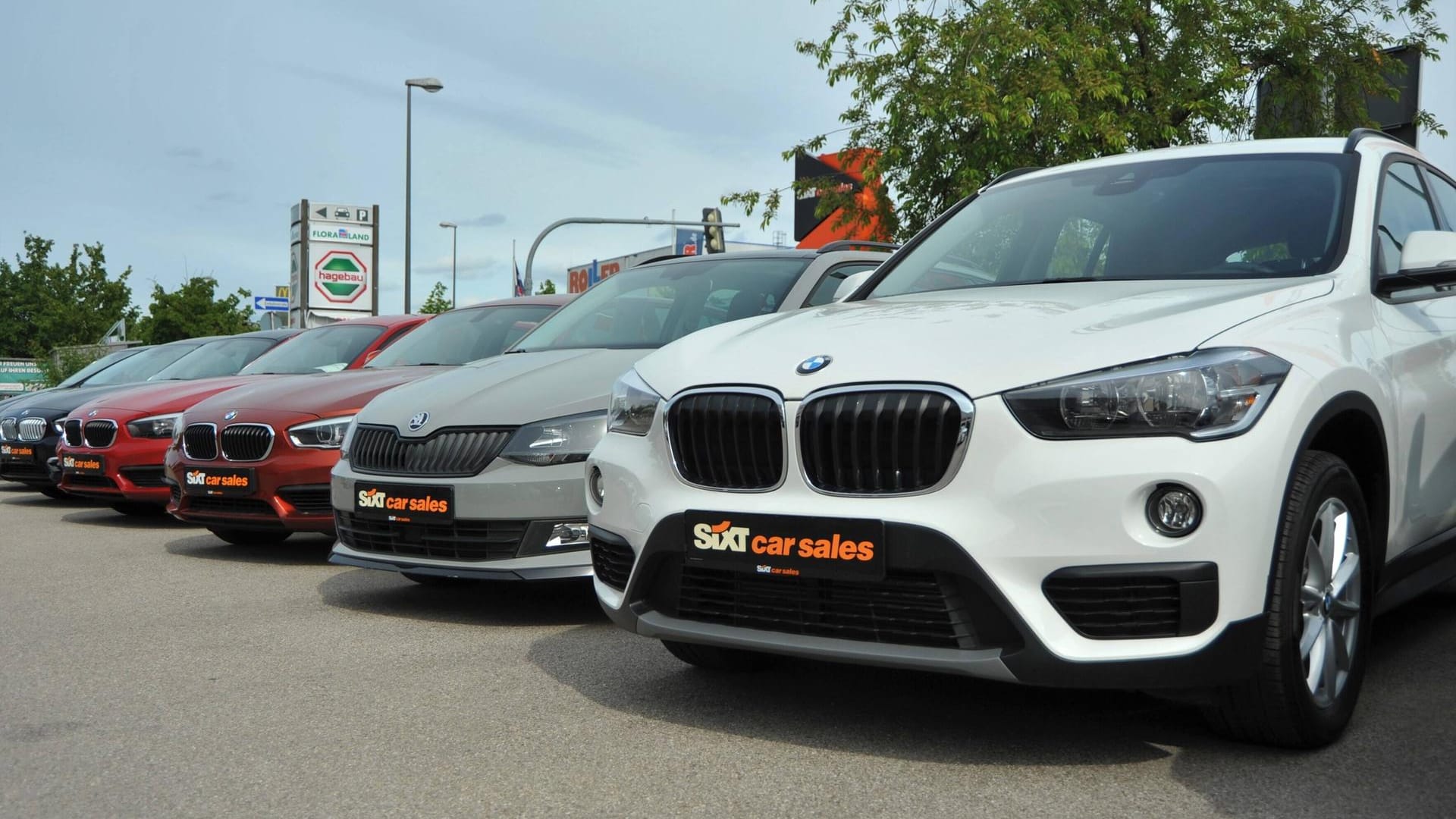 Sixt (Symbolbild): Der Autovermieter kann derzeit nicht alle Fahrzeuge anbieten.