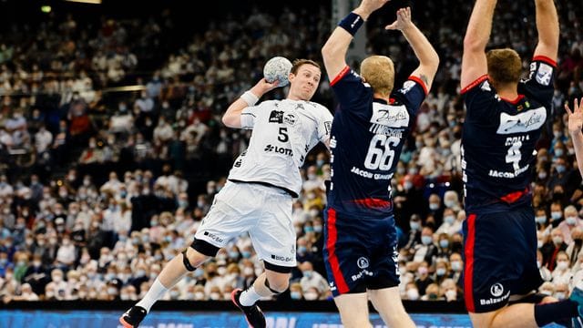 Sander Sagosen wirft Sander Sagosen wirft