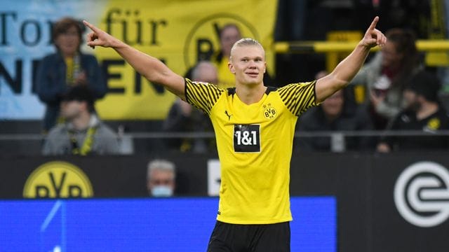 Dortmunds Erling Haaland steht nach fünf Spieltagen in der Bundesliga bereits bei sieben Treffern. Dortmunds Erling Haaland steht nach fünf Spieltagen in der Bundesliga bereits bei sieben Treffern.