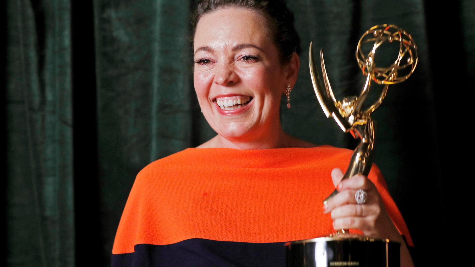 Olivia Colman wurde für ihre Darbietung der Queen in "The Crown" geehrt.