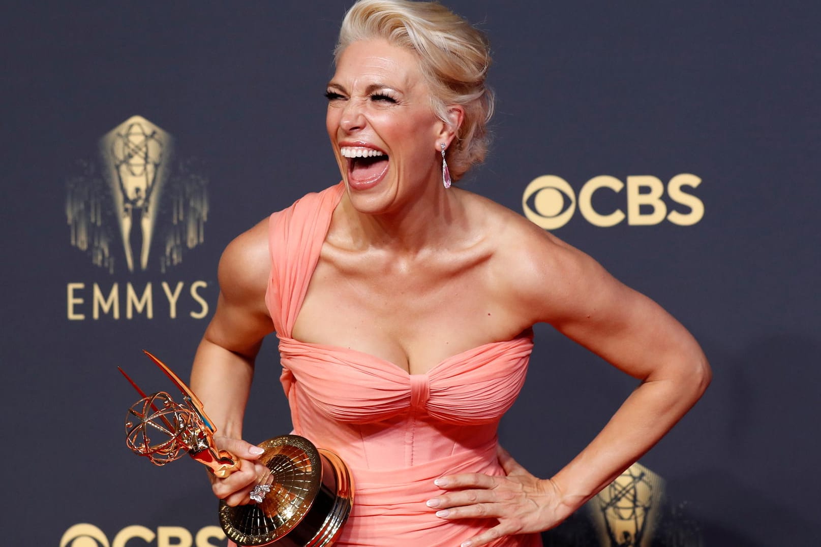 Emmy-Verleihung 2021: Schauspielerin Hannah Waddingham freute sich über den Preis.