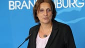 Die gebürtige Hamburgerin ist seit 2017 SPD-Bildungsministerin in Brandenburg.