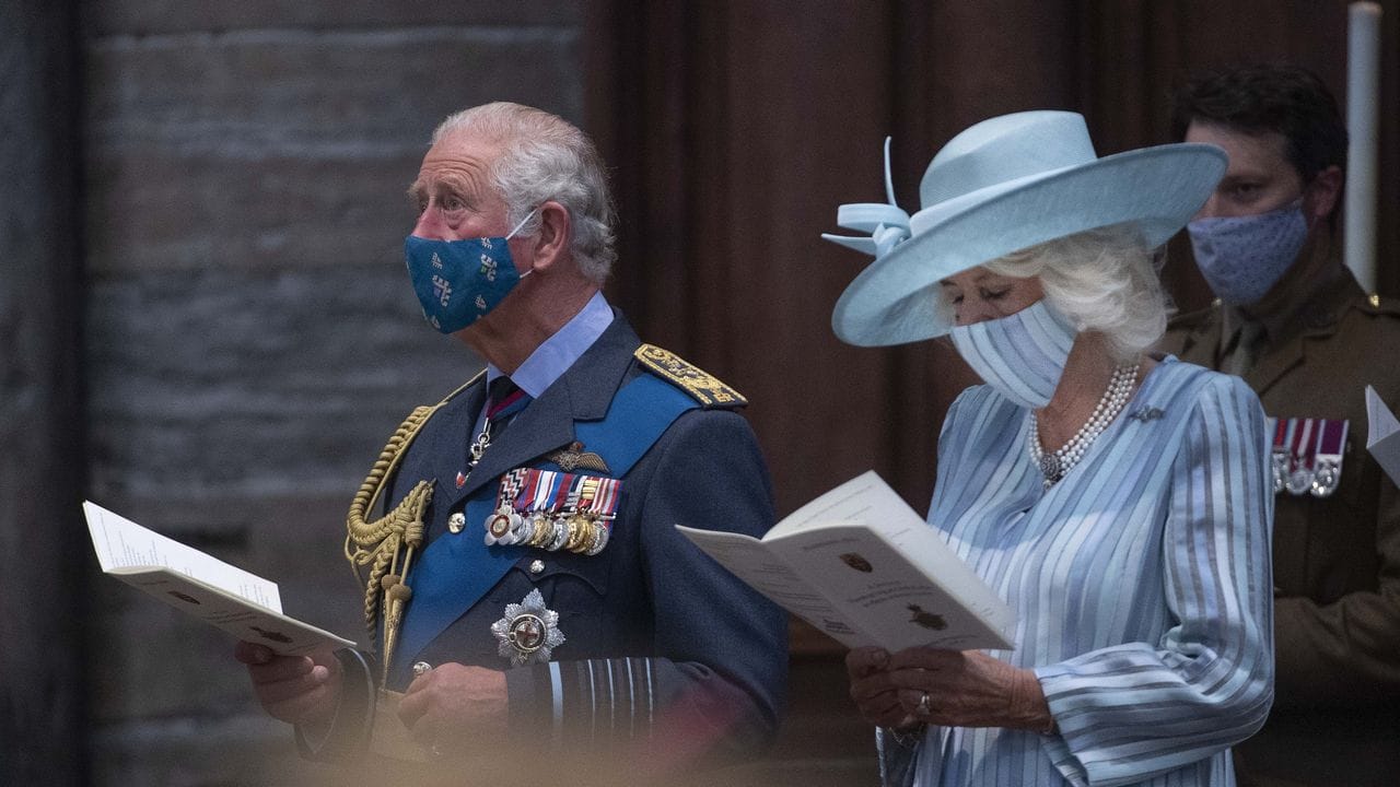 Der britische Prinz Charles, Prinz von Wales, und Camilla, Herzogin von Cornwall, nehmen an einem Dankes- und Umwidmungsgottesdienst anlässlich des 81.