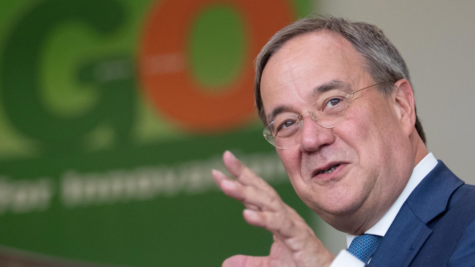 Armin Laschet: Laut einer neuen Umfrage kann der Unionskanzlerkandidat kurz vor der Bundestagswahl in der Wählergunst aufholen. Armin Laschet: Laut einer neuen Umfrage kann der Unionskanzlerkandidat kurz vor der Bundestagswahl in der Wählergunst aufholen.