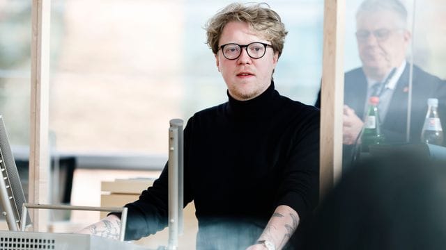 Lasse Petersdotter Lasse Petersdotter