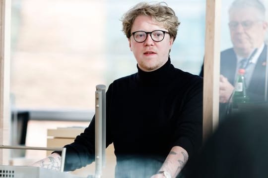 Lasse Petersdotter