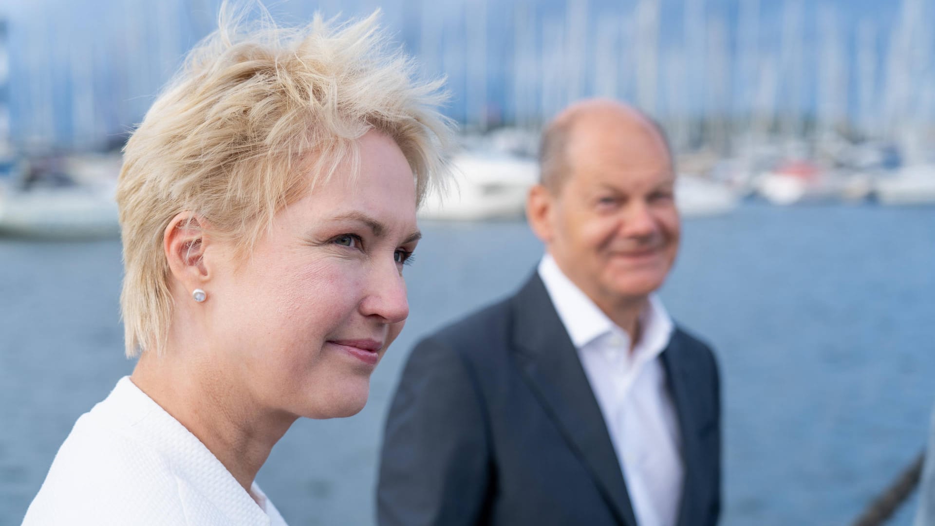 SPD-Politiker Manuela Schwesig und Olaf Scholz in Stralsund: Im Wahlkampf kommt Ostdeutschland nicht vor, beklagt Ines Geipel.