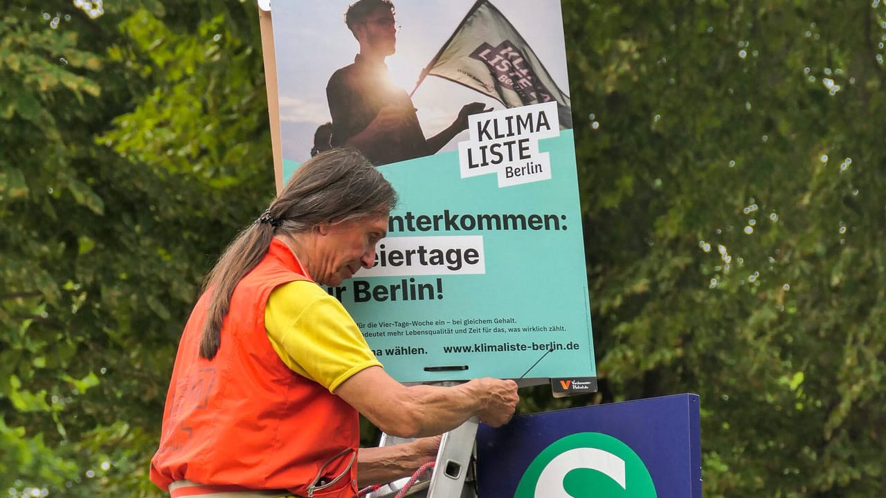 Wahlplakat der Partei Klimaliste Berlin: Die Kleinpartei könnte die Grünen Stimmen kosten.