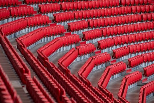 Die Clubs wollen die teilweise leeren Tribünen wieder mit Fans füllen.