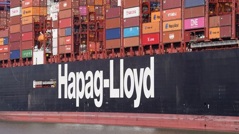 Hapag-Lloyd Containerschiff "Brussels Express"