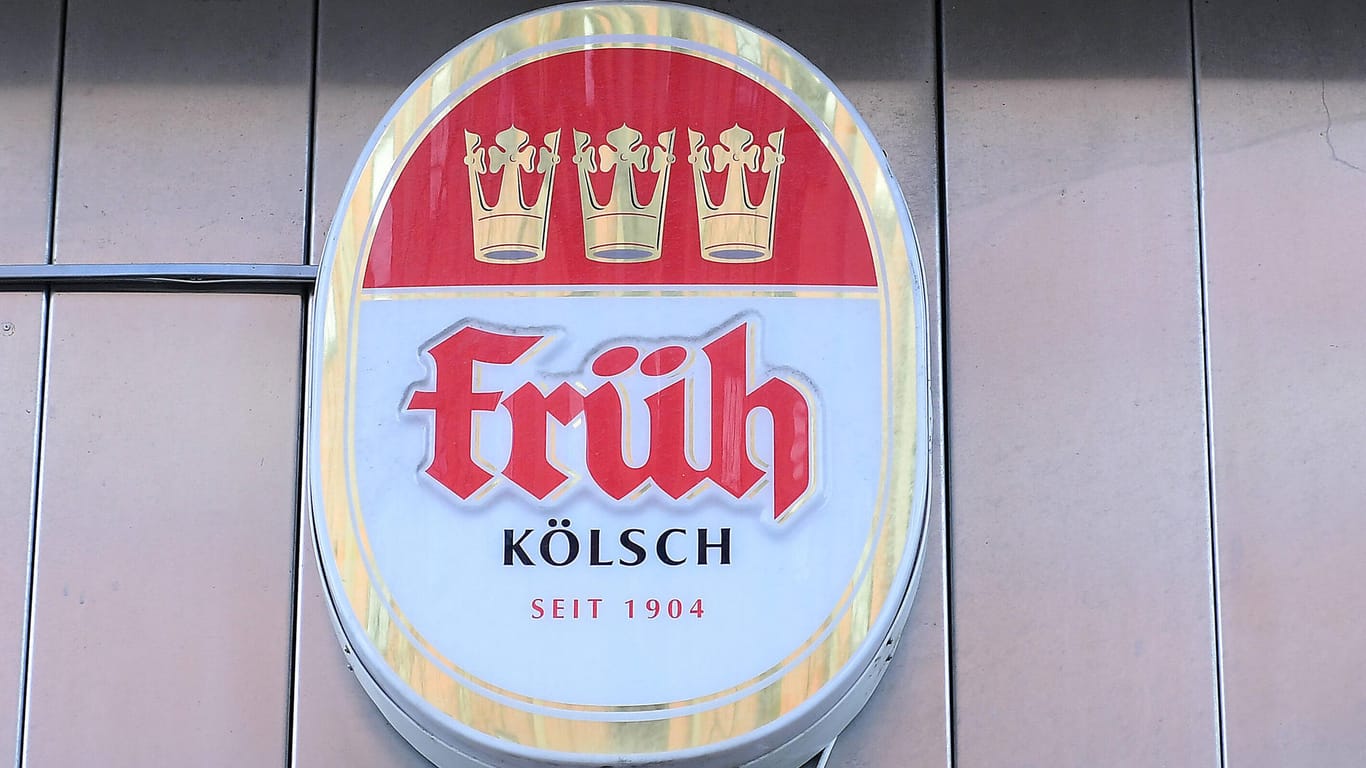 Ein Schild der Brauerei Früh (Symbolbild): Das Lokal soll unter dem Namen "Früh bis spät" eröffnen.