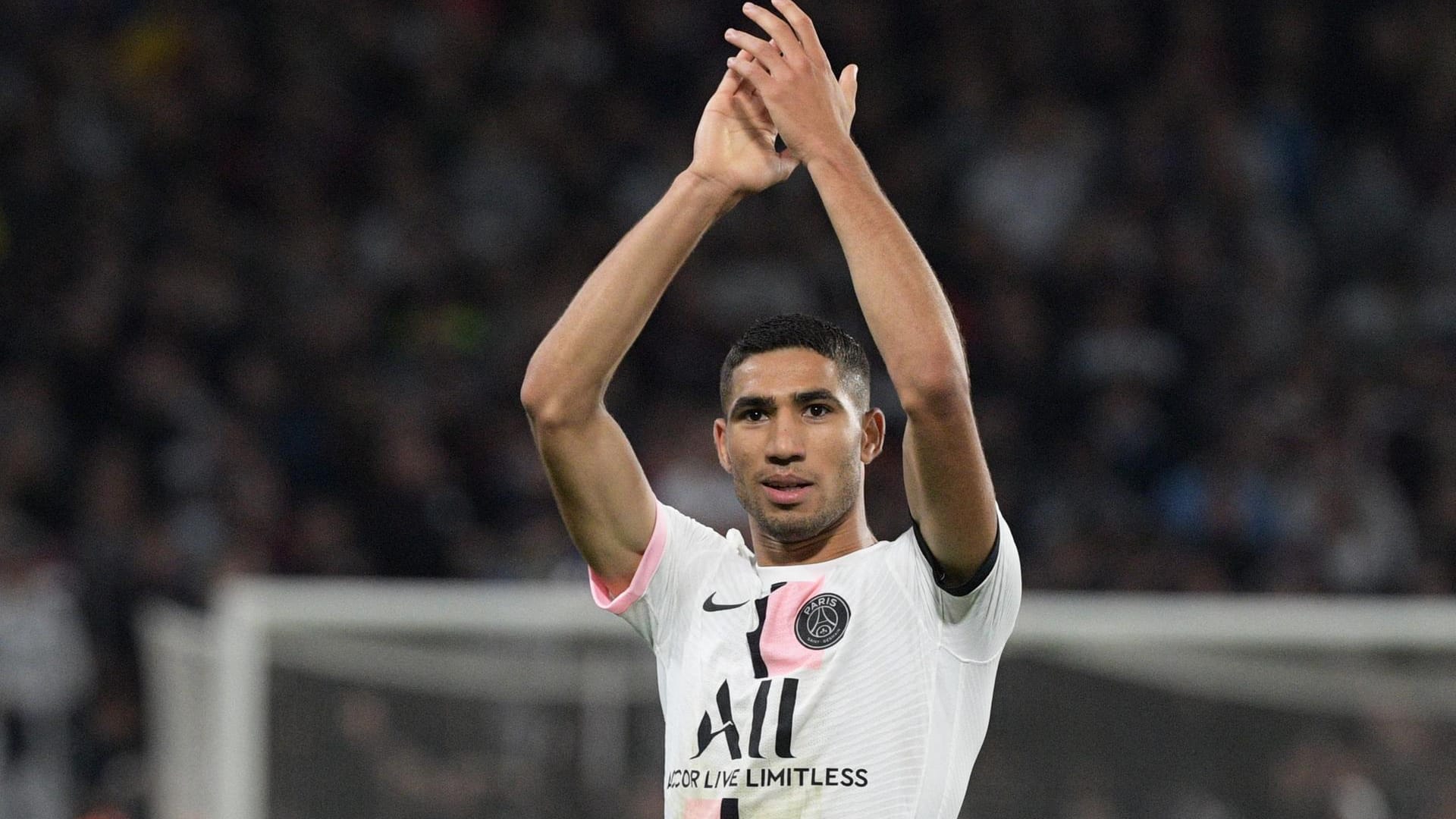 Achraf Hakimi von Paris Saint-Germain: Jubelt nach dem Treffer zum 1:2.