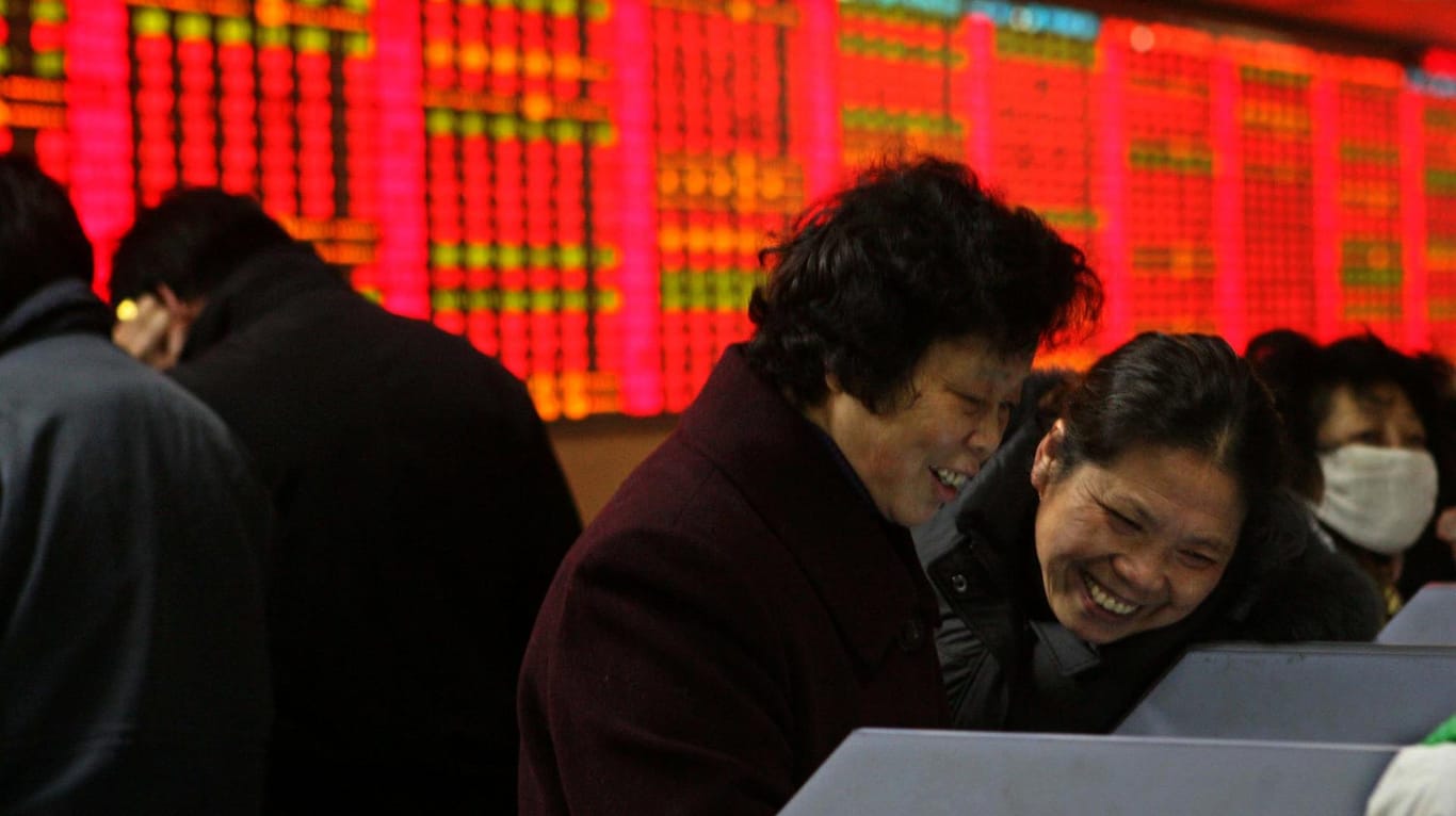 Grund zum Lachen (Symbolbild): Der Kurs der strauchelnden Evergrande-Aktie stieg zwischenzeitlich um 30 Prozent an der Hongkonger Börse