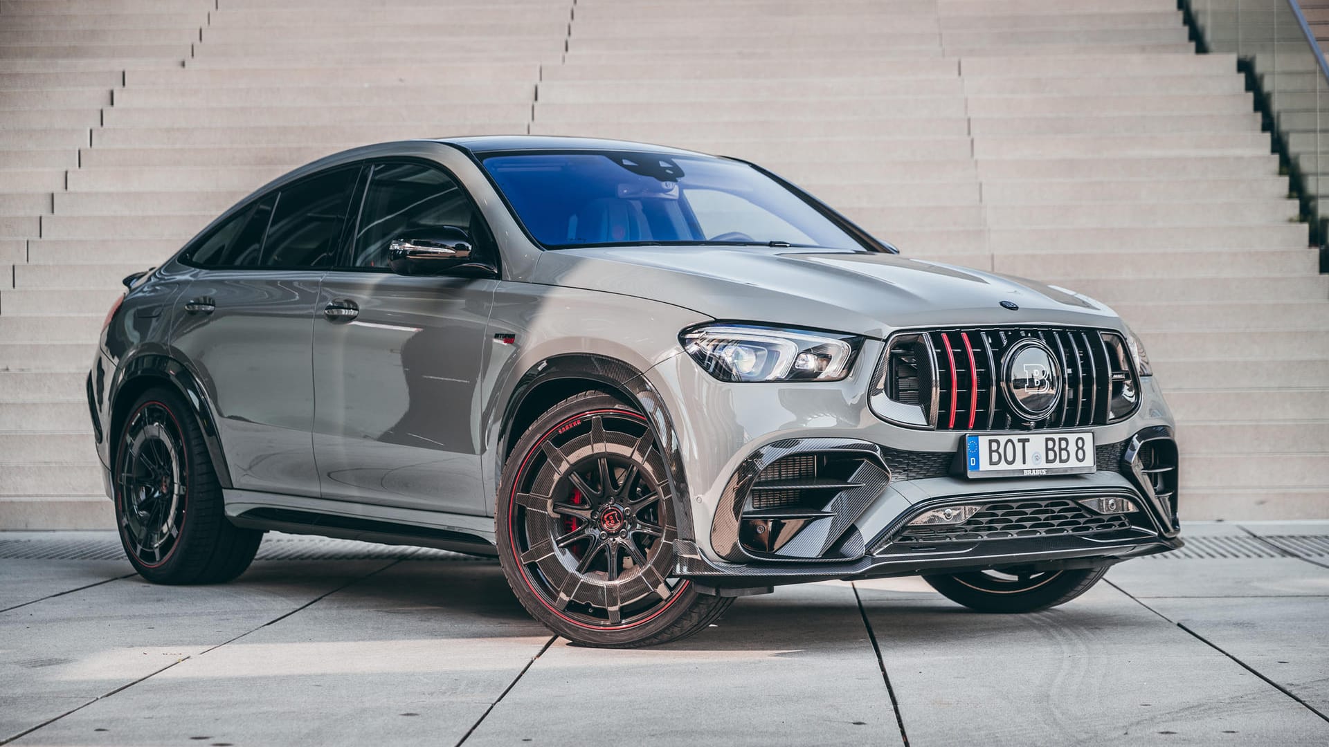 SUV und Sportwagen: Brabus stellt in Kleinstauflage die 900 PS starke 900 Rocket Edition auf Basis eines Mercedes GLE Coupés auf die Räder.